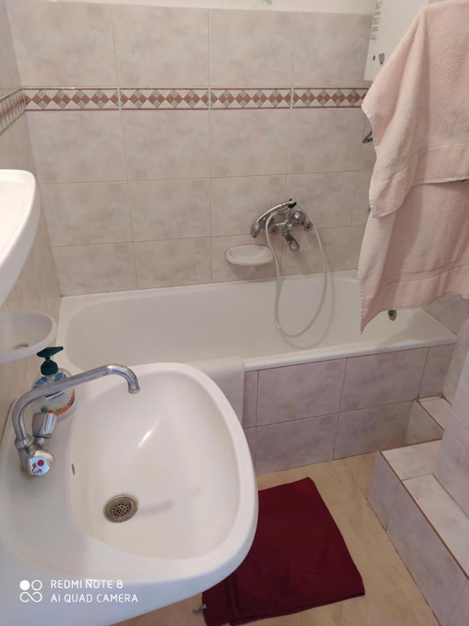 Dom Ter Apartman Lägenhet Szeged Exteriör bild
